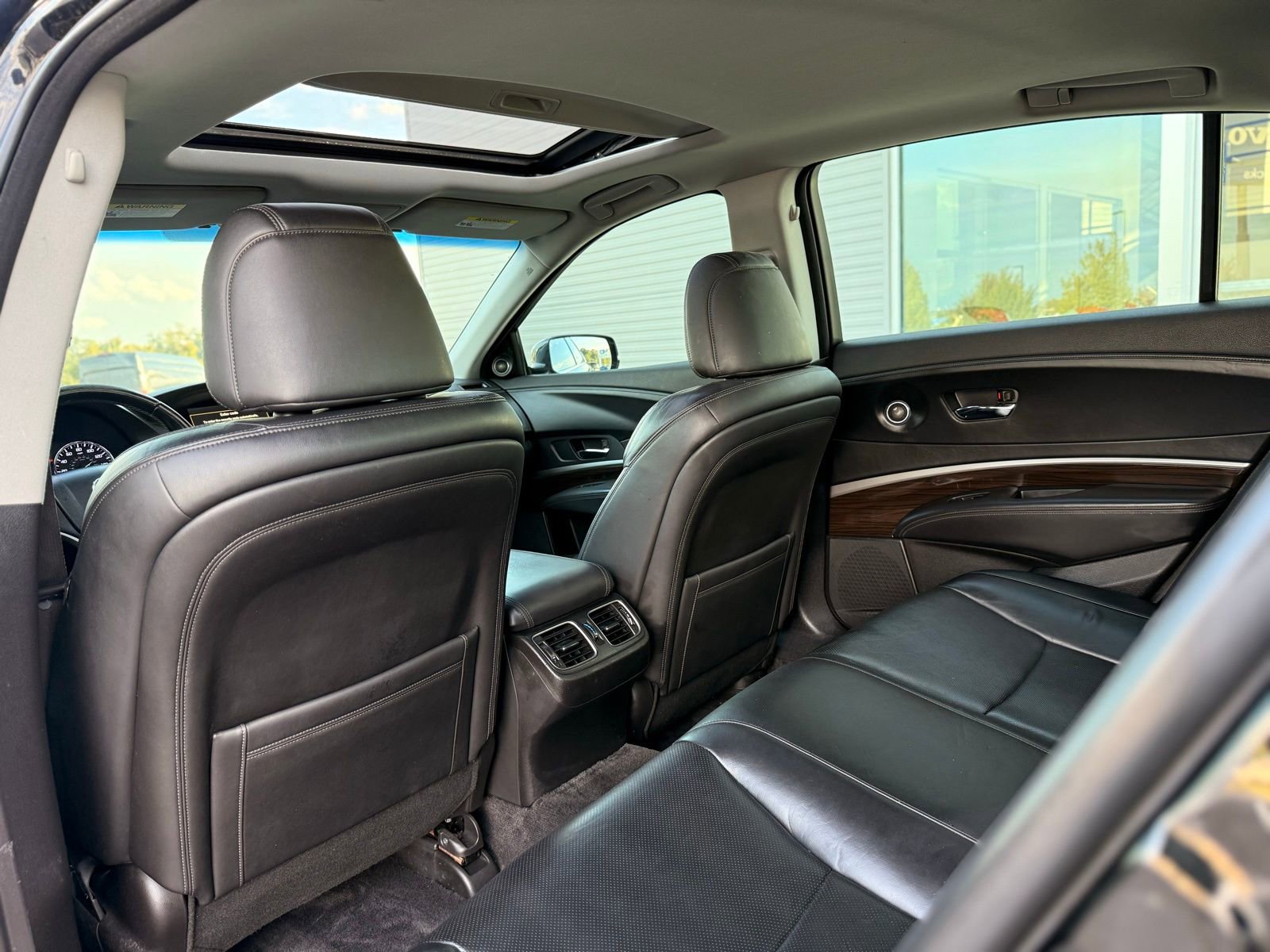 Used 2014 Acura RLX w/ Technology Package image 12