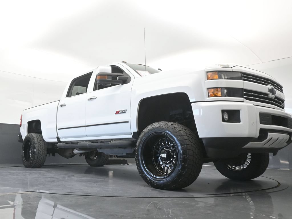 Used 2018 Chevrolet Silverado 2500 LTZ w/ Duramax Plus Package AWD/4WD image 72