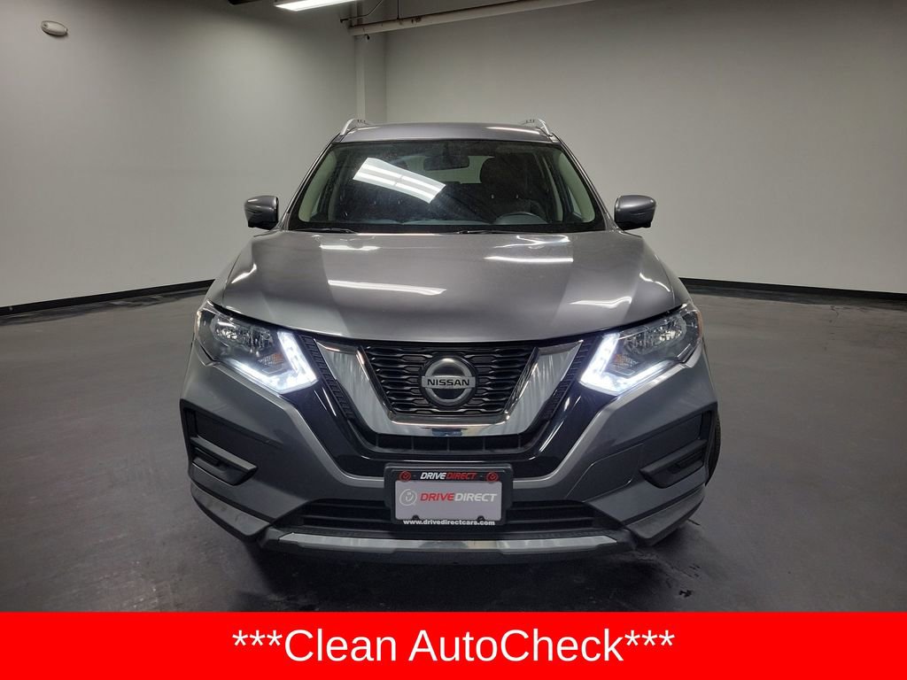 Used 2018 Nissan Rogue SV w/ Premium Package image 2