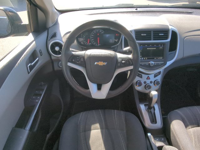 Used 2019 Chevrolet Sonic LT FWD image 7
