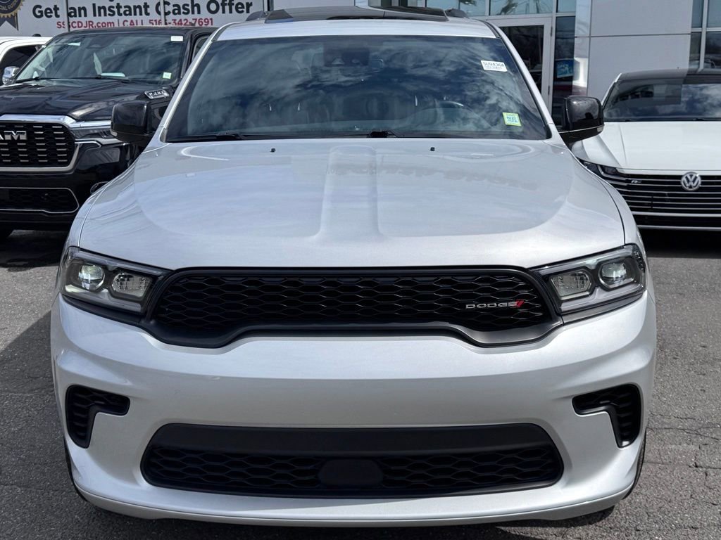 Used 2024 Dodge Durango GT image 2