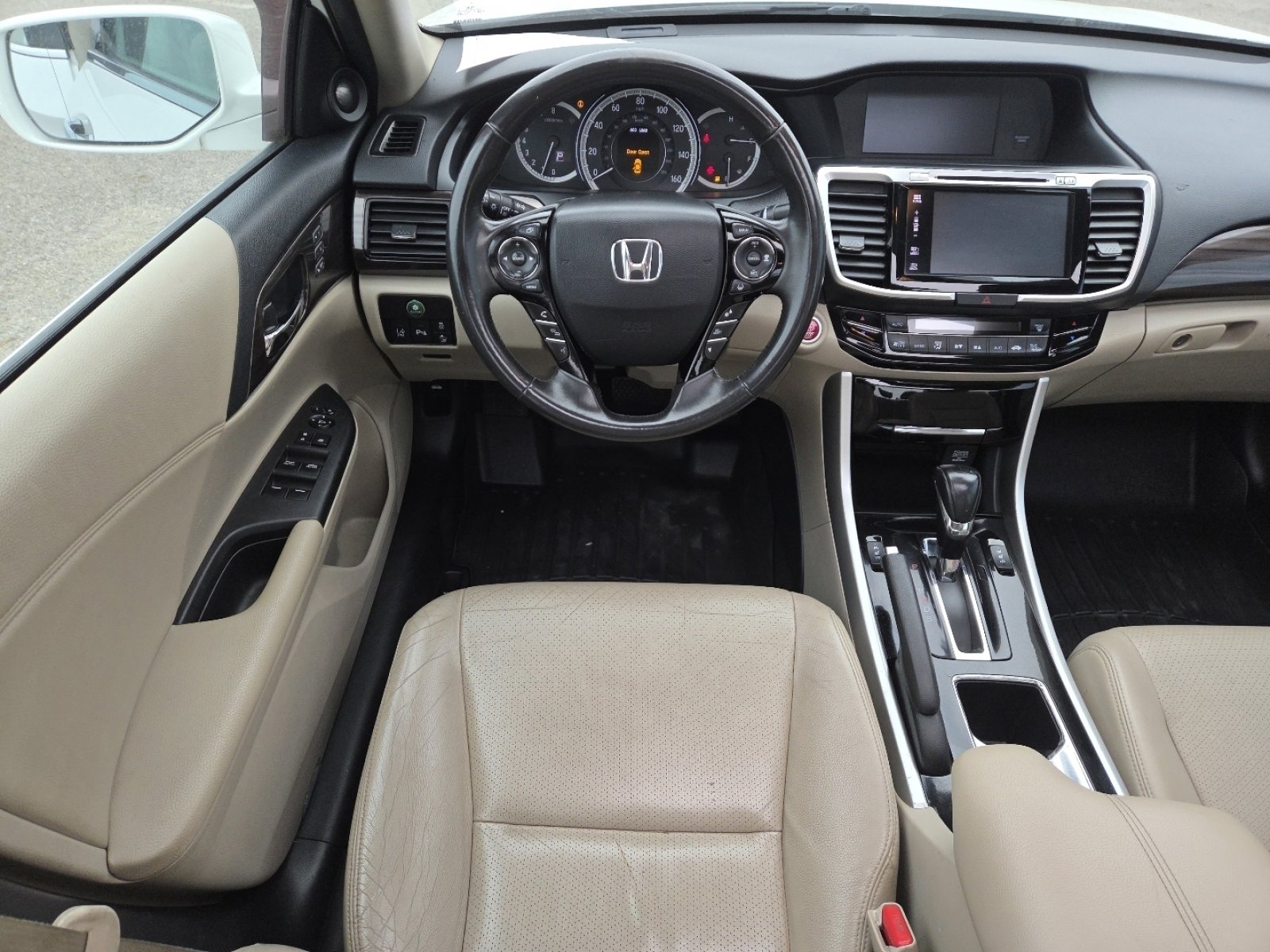 Used 2016 Honda Accord Touring image 23