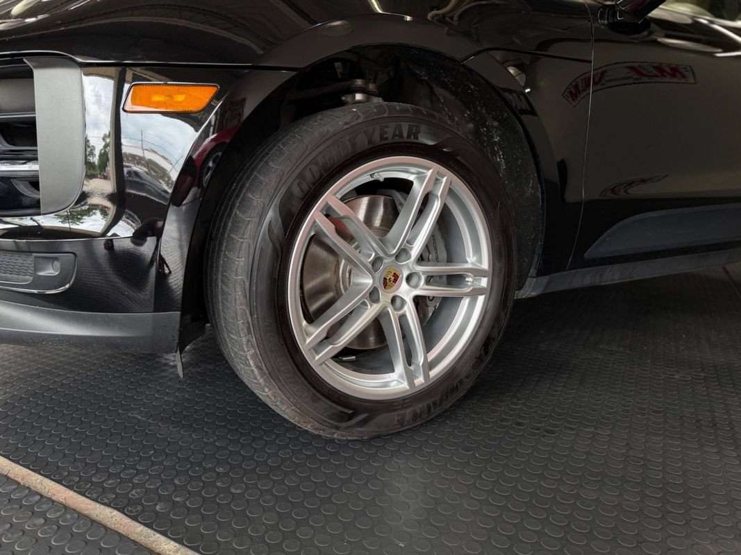 Used 2019 Porsche Macan S AWD/4WD image 13