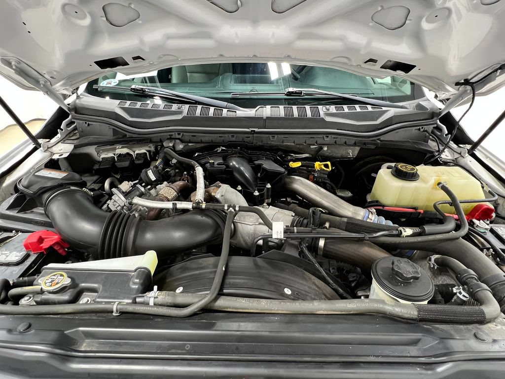Used 2019 Ford F250 XL w/ Power Equipment Group AWD/4WD image 19