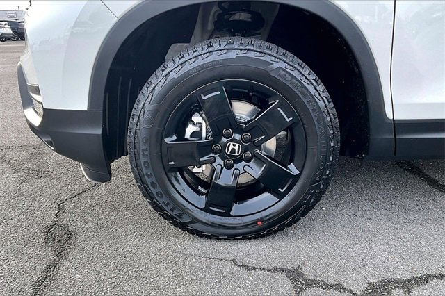 New 2026 Honda Ridgeline Black Edition image 10