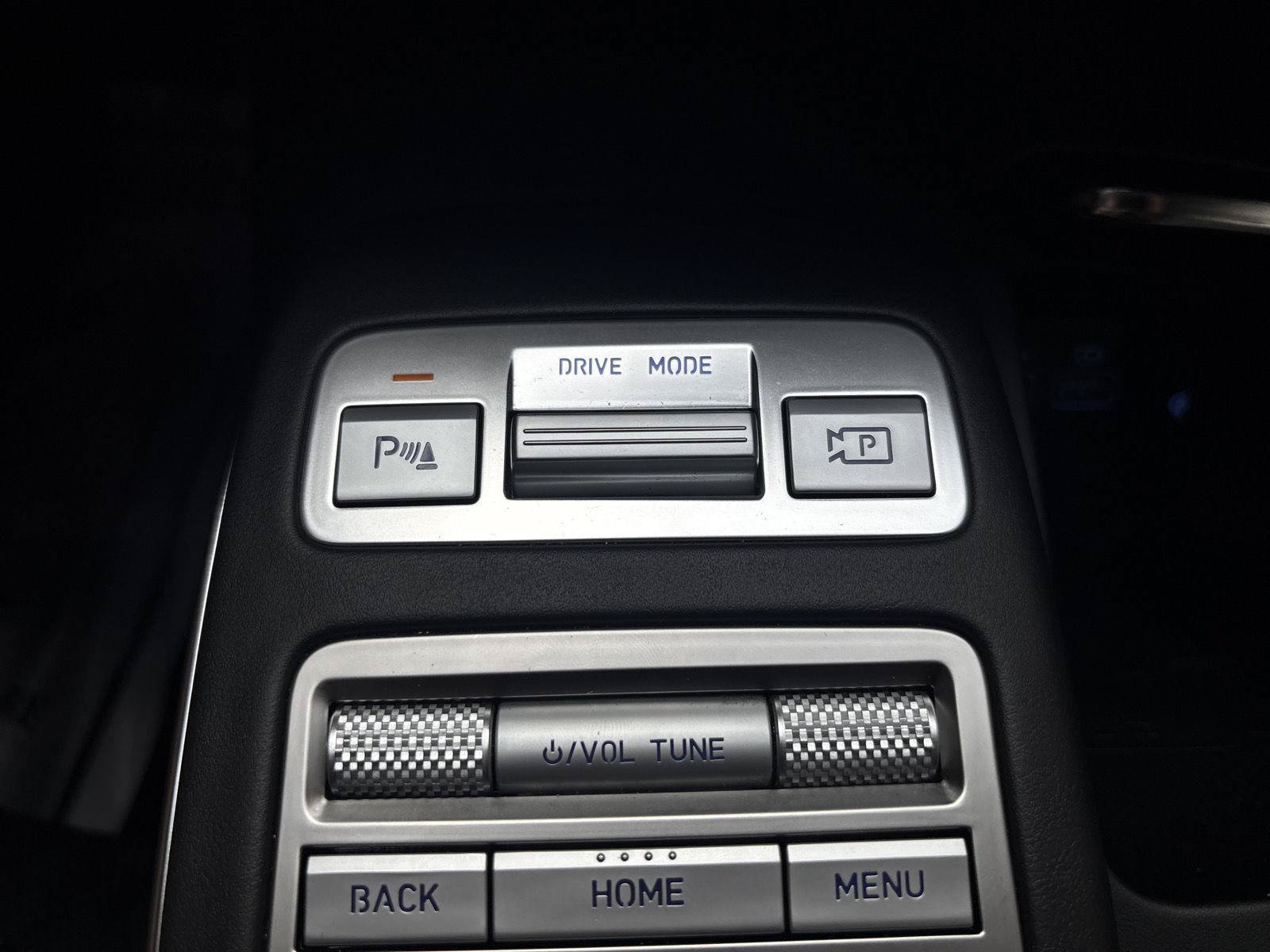 Used 2024 Genesis GV70 3.5T Sport w/ Sport Advanced Package AWD/4WD image 21