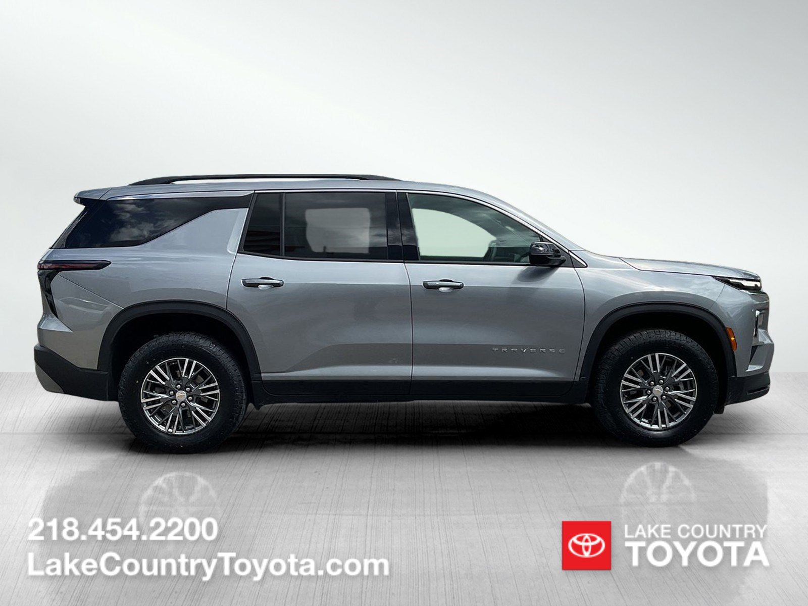 Used 2026 Chevrolet Traverse LT AWD/4WD image 6