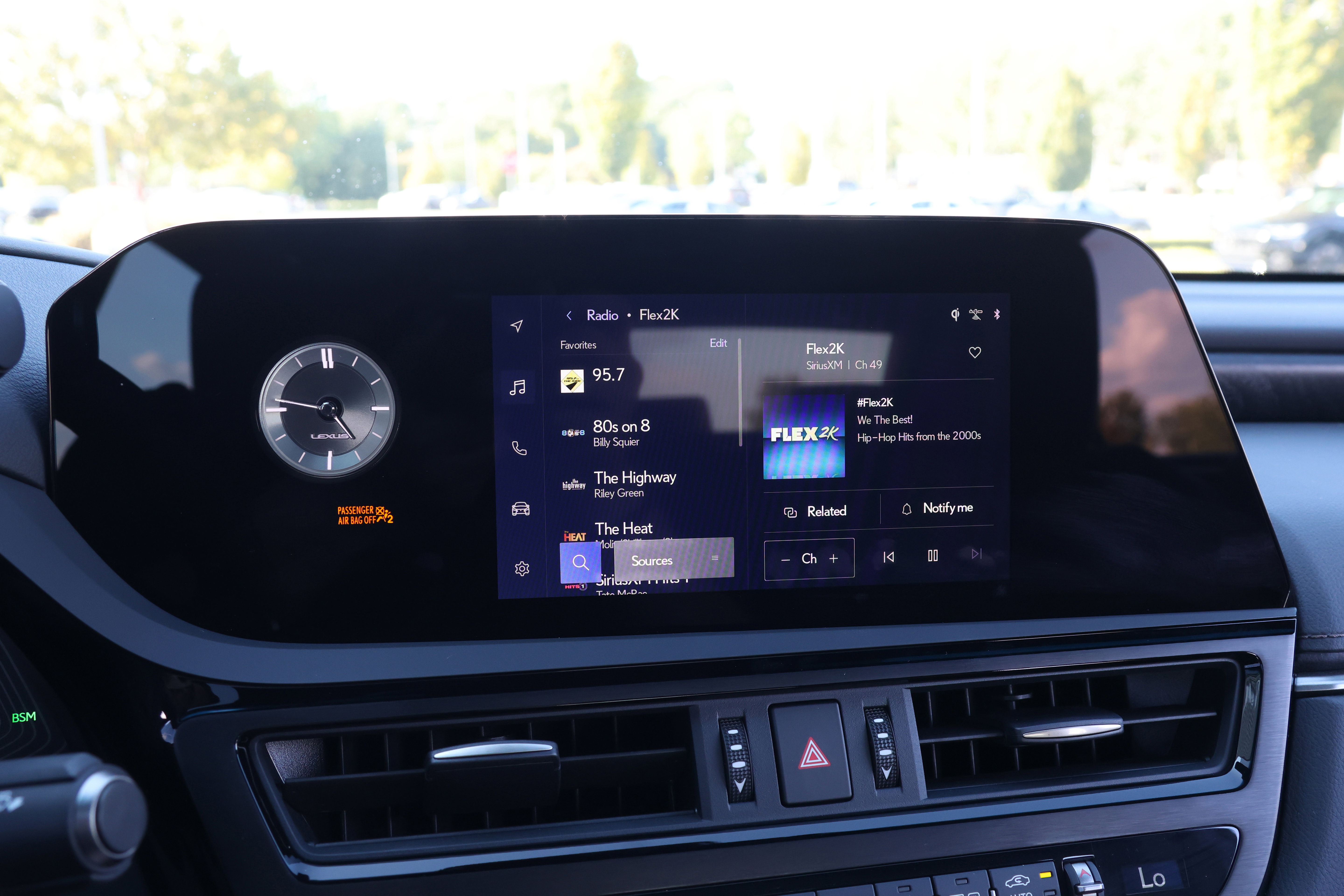 Used 2025 Lexus ES 350 w/ Premium Package image 21