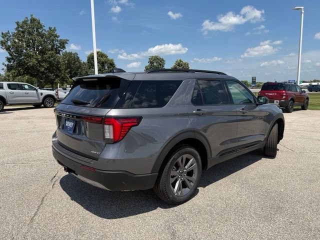 New 2026 Ford Explorer Active w/ Active Comfort Package AWD/4WD image 8