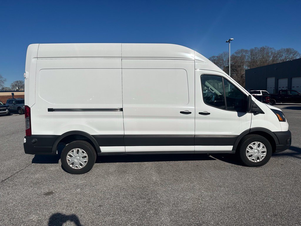 New 2023 Ford E-Transit 148 High Roof w/ Load Area Protection Package RWD image 6