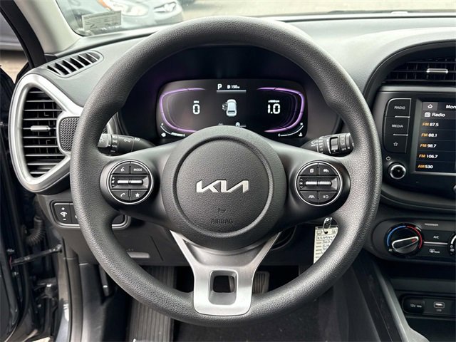 Used 2023 Kia Soul LX w/ LX Technology Package image 18
