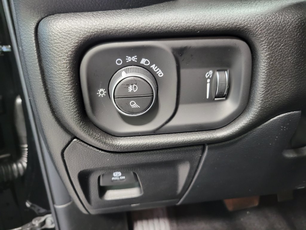 New 2026 RAM 1500 Big Horn AWD/4WD image 12
