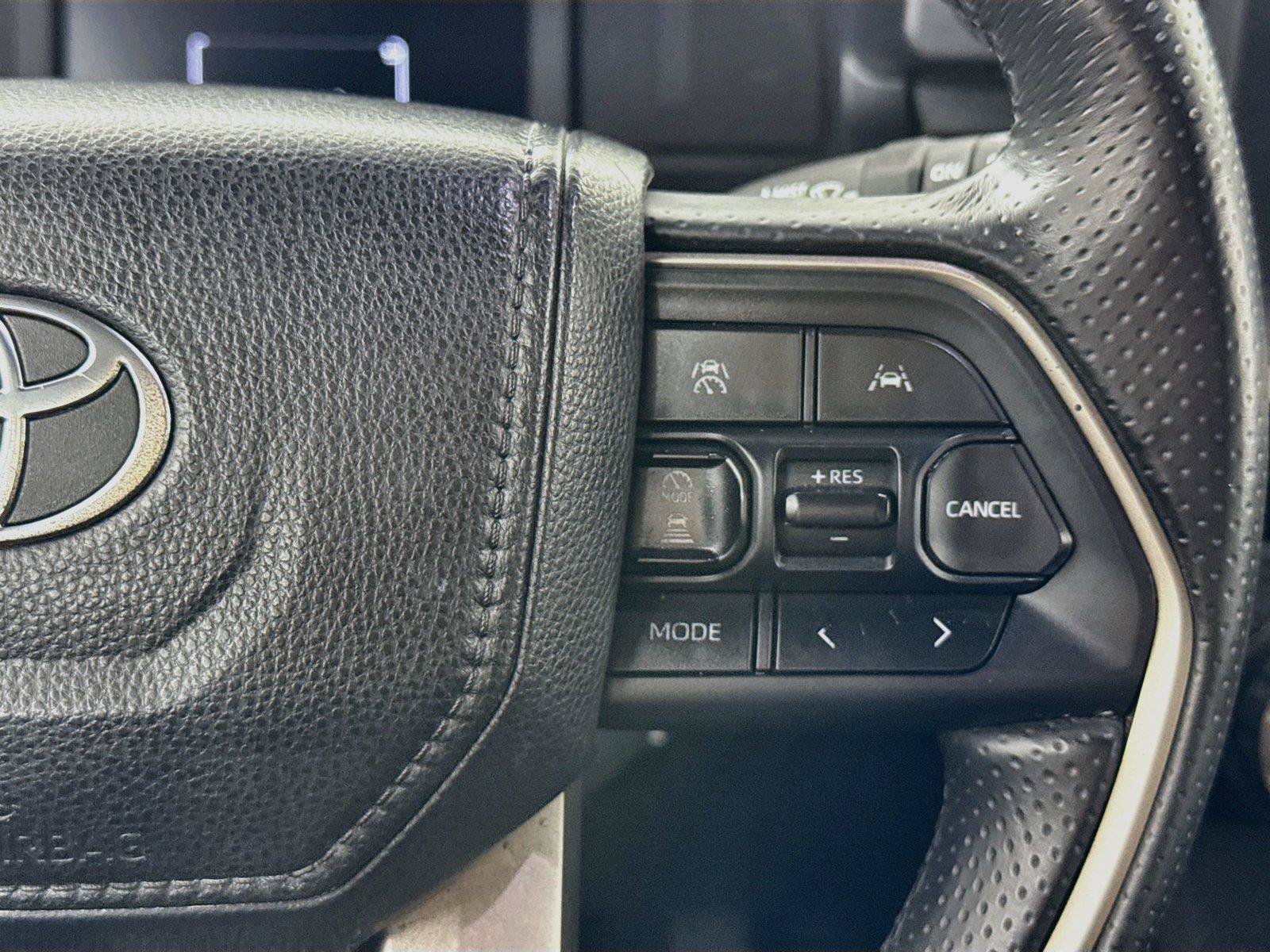 Certified 2025 Toyota 4Runner SR5 AWD/4WD image 18