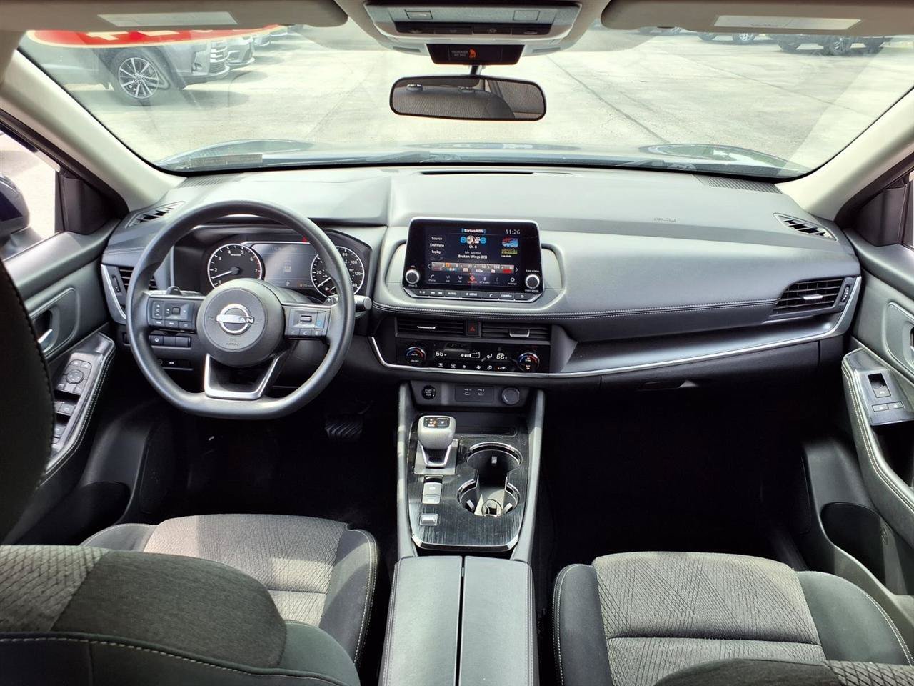 Used 2024 Nissan Rogue SV FWD image 10