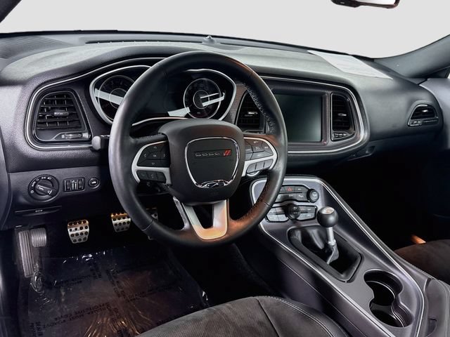 Used 2016 Dodge Challenger R/T Scat Pack w/ Leather Interior Group RWD image 9