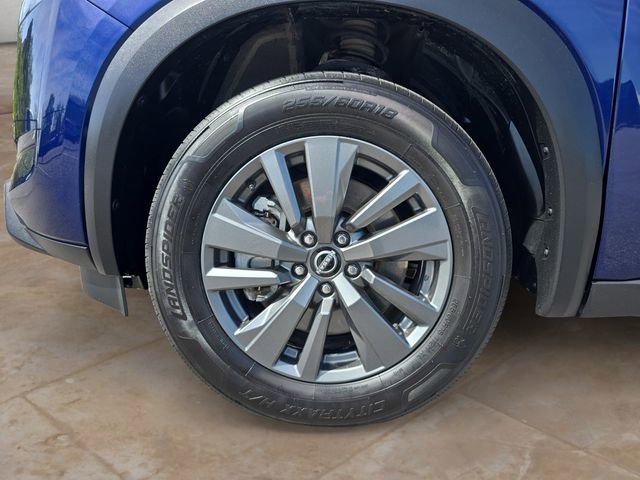 Used 2022 Nissan Pathfinder SV image 14