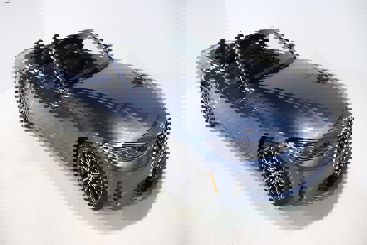 Used 2021 BMW 430i Convertible w/ Premium Package image 12