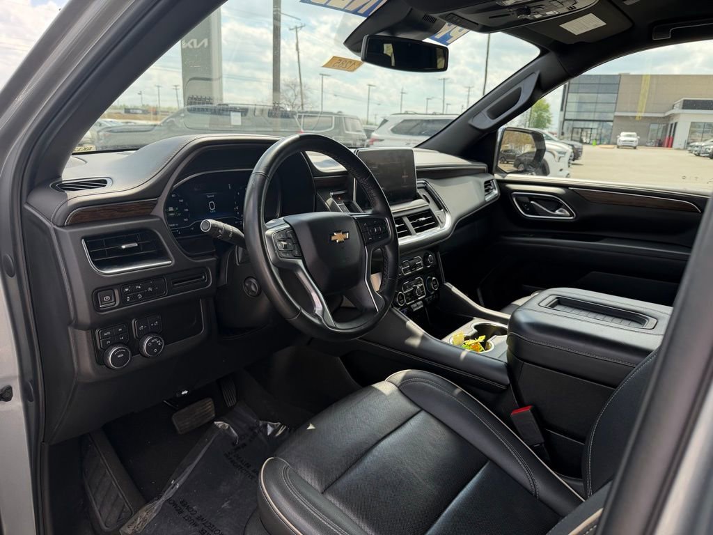 Used 2023 Chevrolet Tahoe Premier AWD/4WD image 12