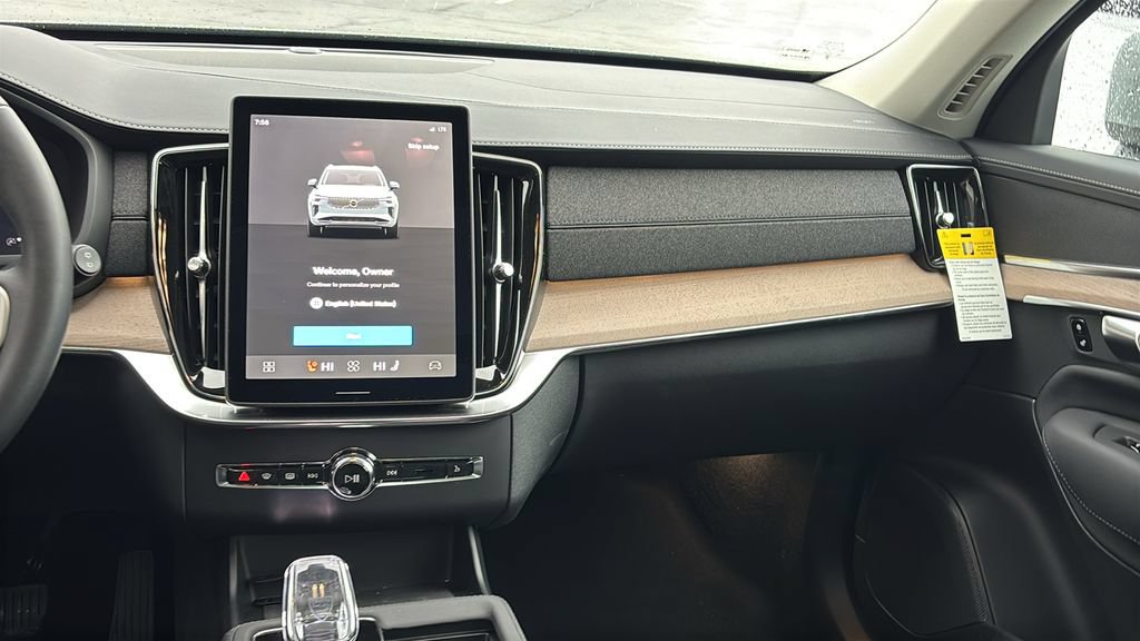 New 2026 Volvo XC90 B5 Core AWD/4WD image 7