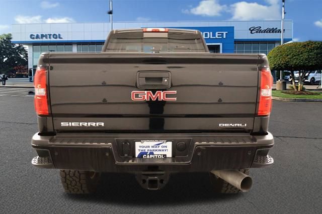 Used 2017 GMC Sierra 2500 Denali w/ Duramax Plus Package image 4