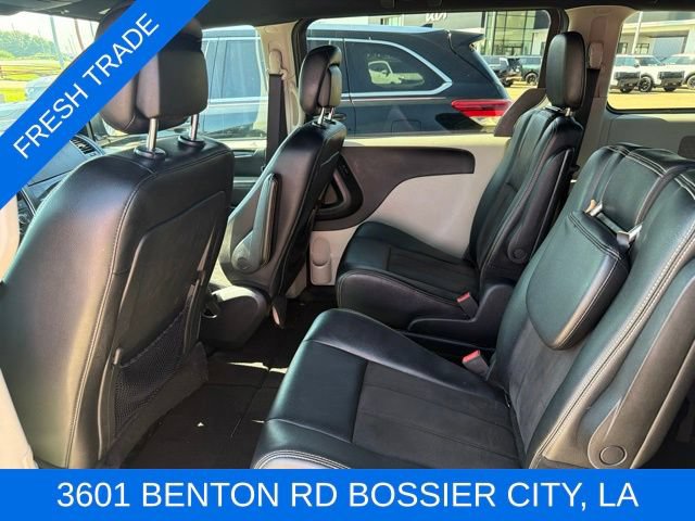 Used 2020 Dodge Grand Caravan SXT FWD image 24