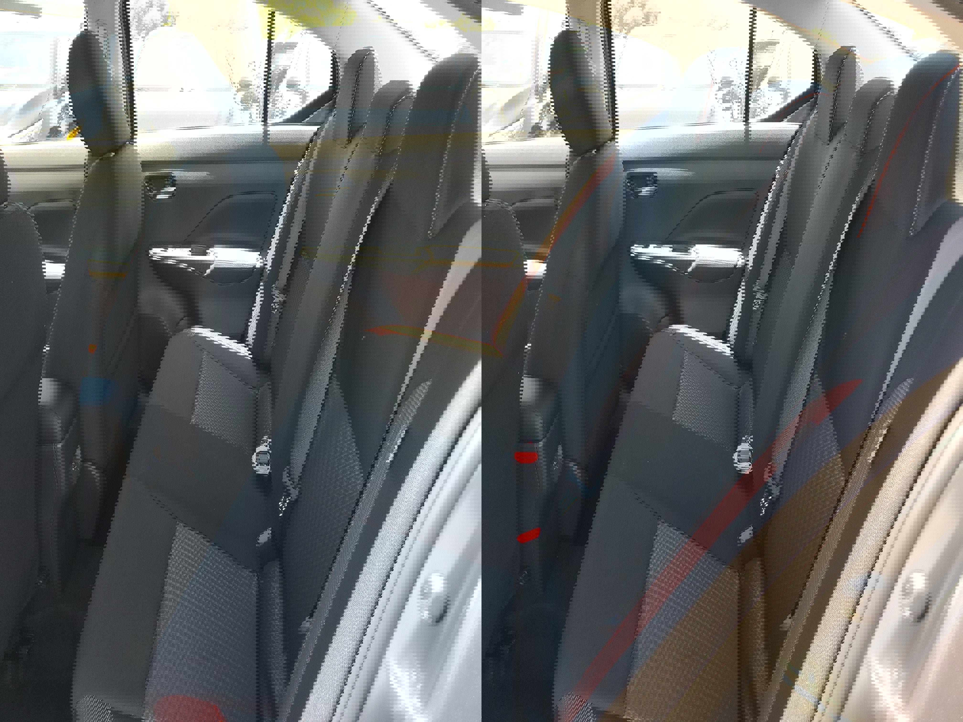 New 2025 Nissan Versa SR w/ Trunk Package image 17