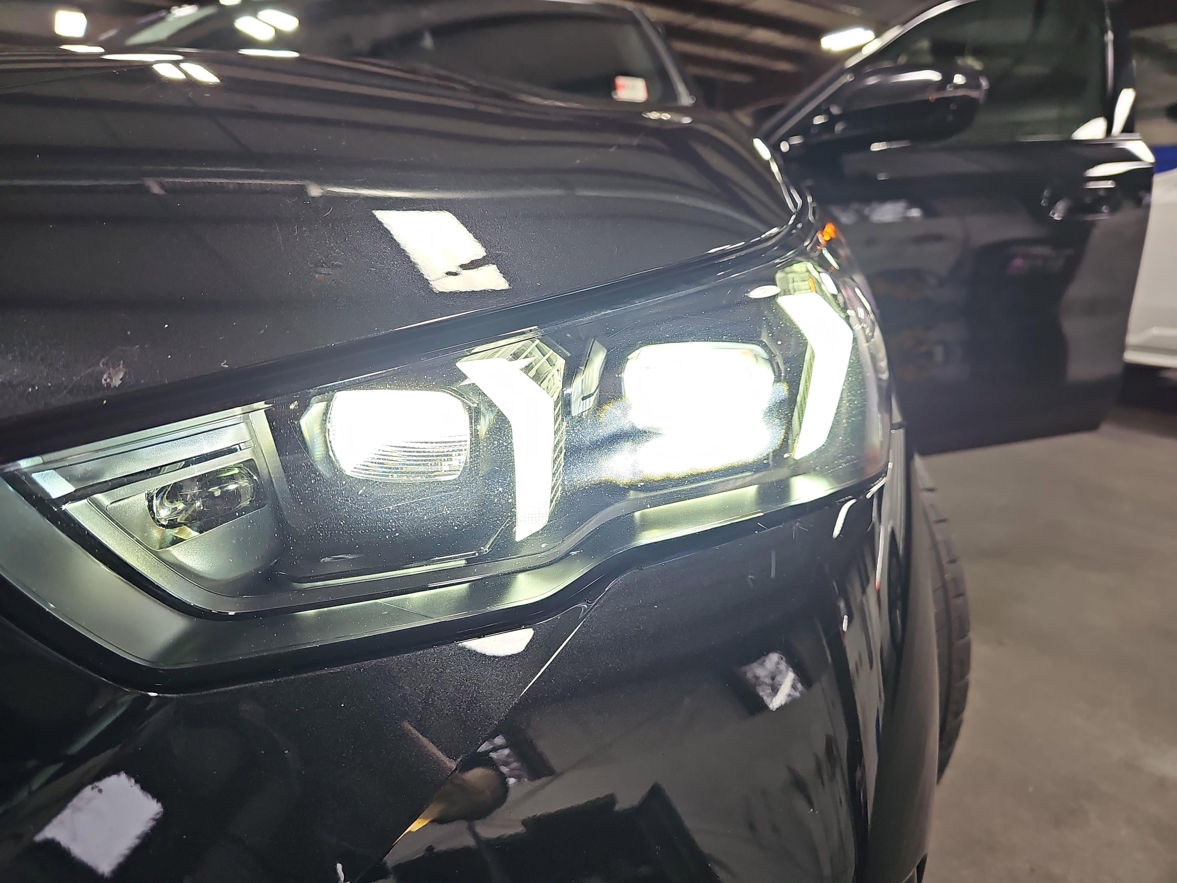 Certified 2025 BMW i5 eDrive40i w/ M Sport Package image 34