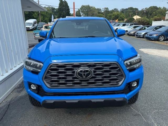 Used 2021 Toyota Tacoma TRD Off-Road w/ Blackout Package (TMS) AWD/4WD image 15