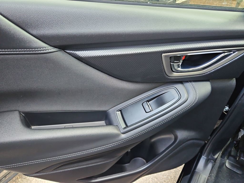 Used 2020 Subaru Forester Premium image 30