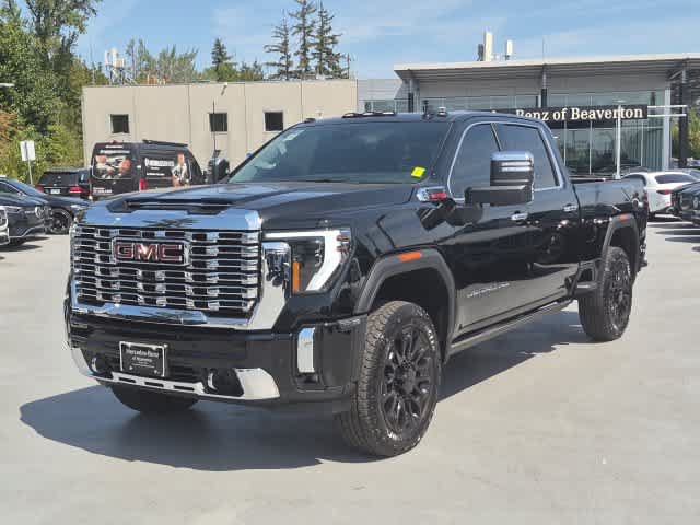 Used 2025 GMC Sierra 2500 Denali AWD/4WD image 4