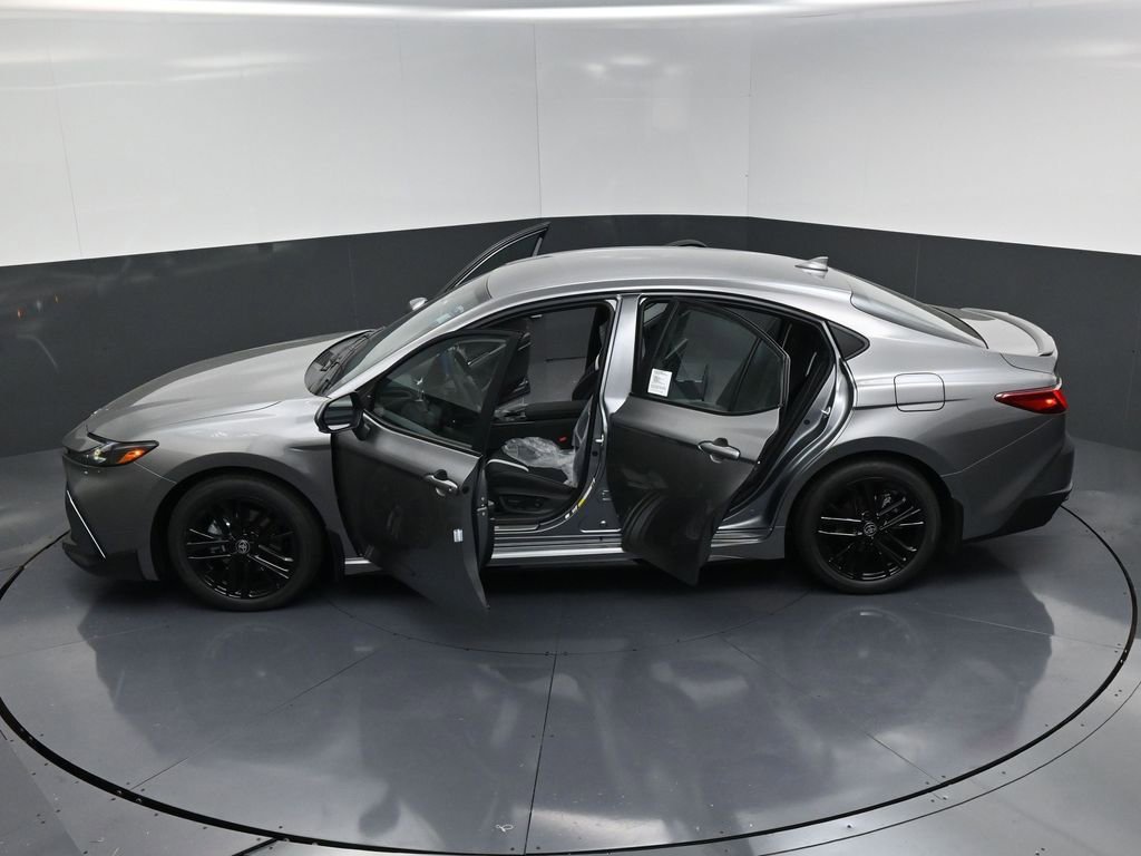 New 2026 Toyota Camry SE image 40