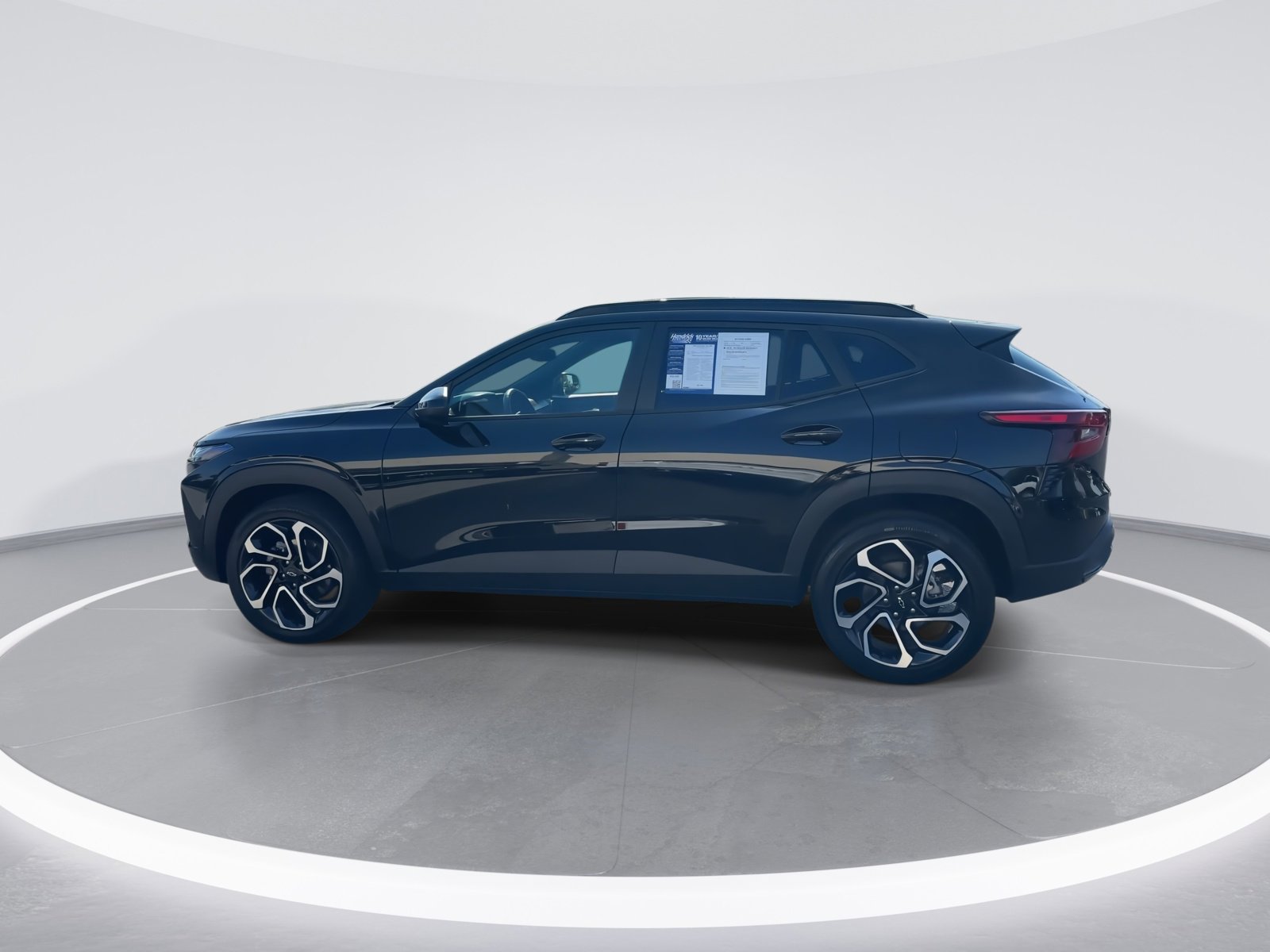 Used 2025 Chevrolet Trax RS w/ Sunroof Package image 6