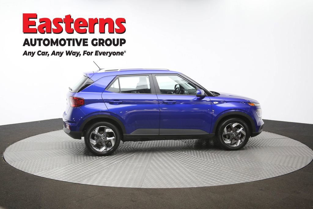 Used 2025 Hyundai Venue SEL image 45