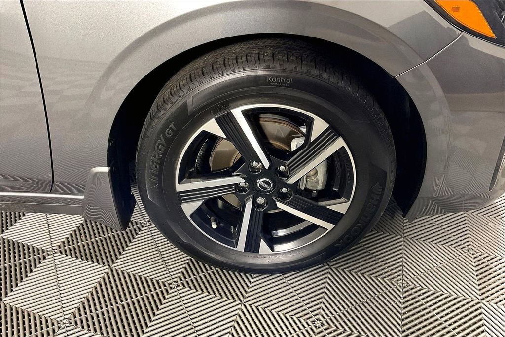 Used 2024 Nissan Sentra SV image 11