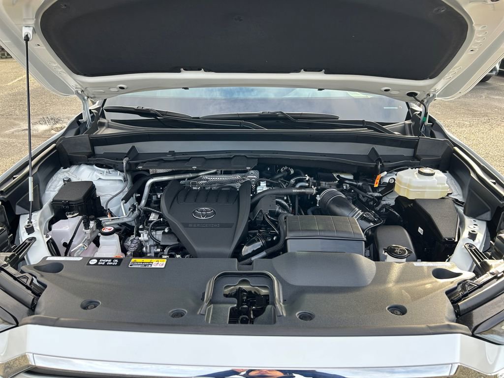 Used 2024 Toyota Grand Highlander AWD Hybrid image 30