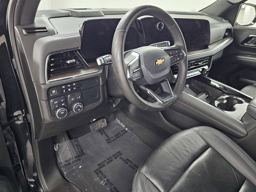 Used 2025 Chevrolet Tahoe LT AWD/4WD image 10