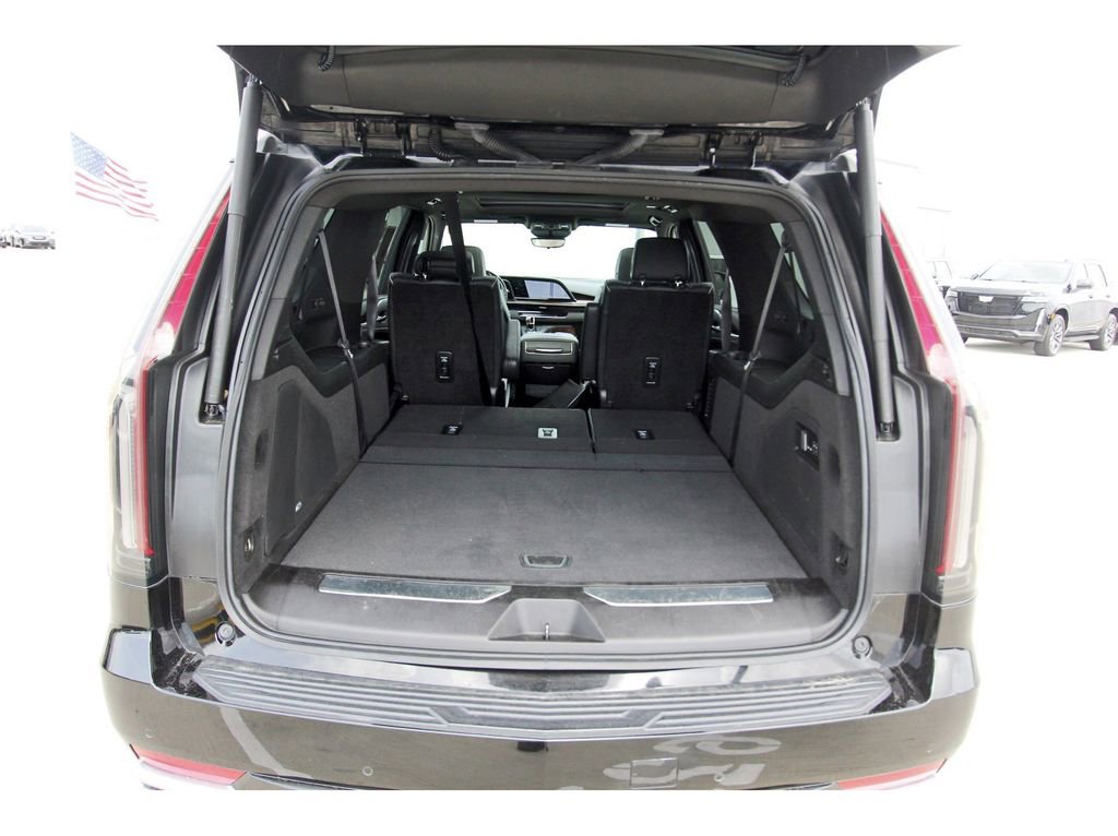 Used 2023 Cadillac Escalade ESV Premium Luxury RWD image 31