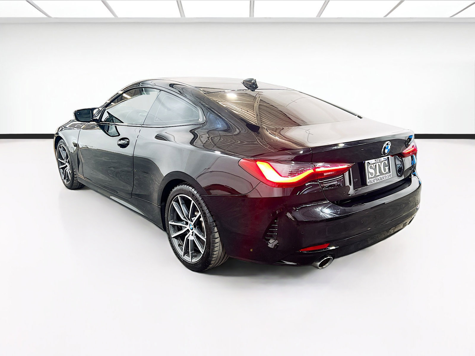 Used 2022 BMW 430i Coupe w/ Convenience Package RWD image 6