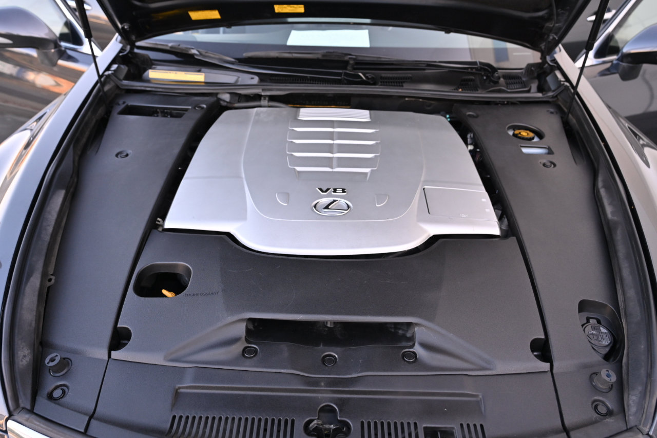 Used 2011 Lexus LS 460 w/ Sport Pkg RWD image 34