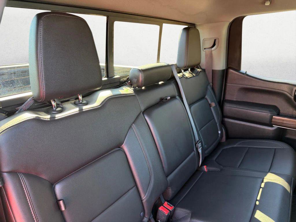 Used 2020 Chevrolet Silverado 1500 LT Trail Boss w/ Midnight Edition image 33