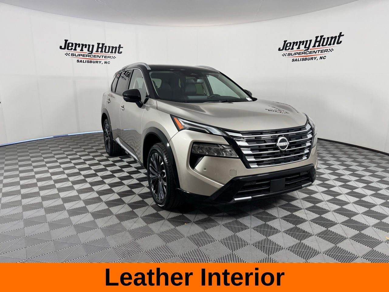 Used 2025 Nissan Rogue Platinum image 6