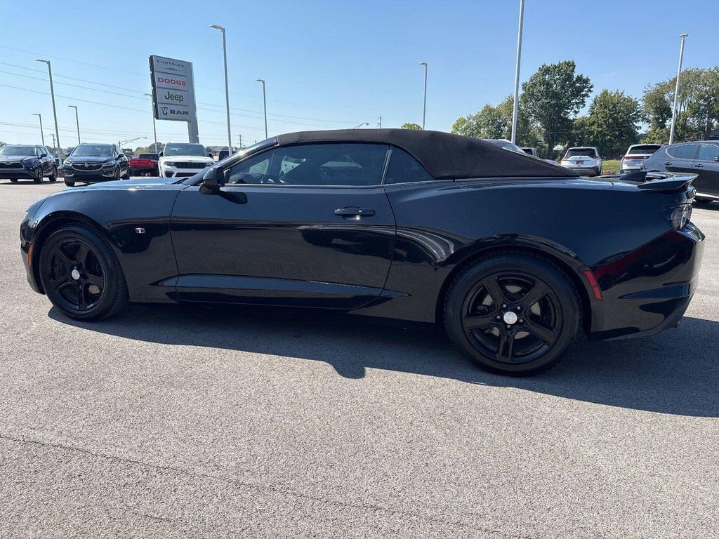 Used 2020 Chevrolet Camaro LT image 8