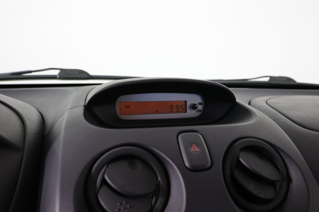 Used 2004 Mitsubishi Eclipse GT FWD image 22