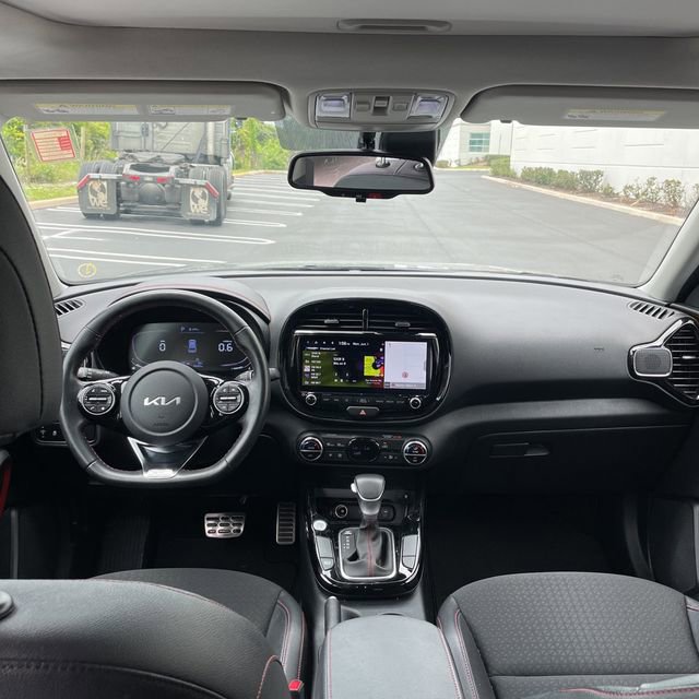 Used 2024 Kia Soul GT-Line FWD image 17