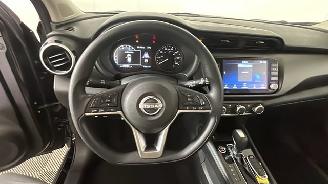 Used 2023 Nissan Kicks SV FWD image 14