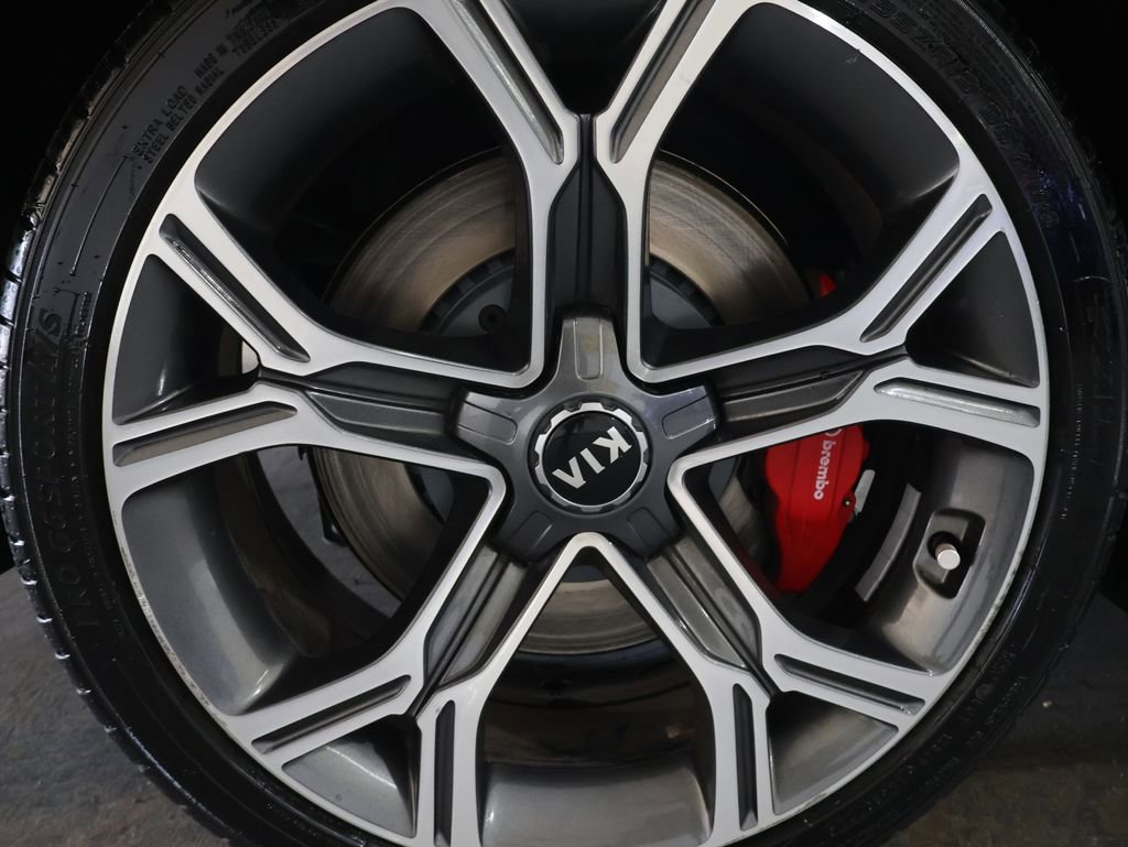 Used 2020 Kia Stinger GT image 31