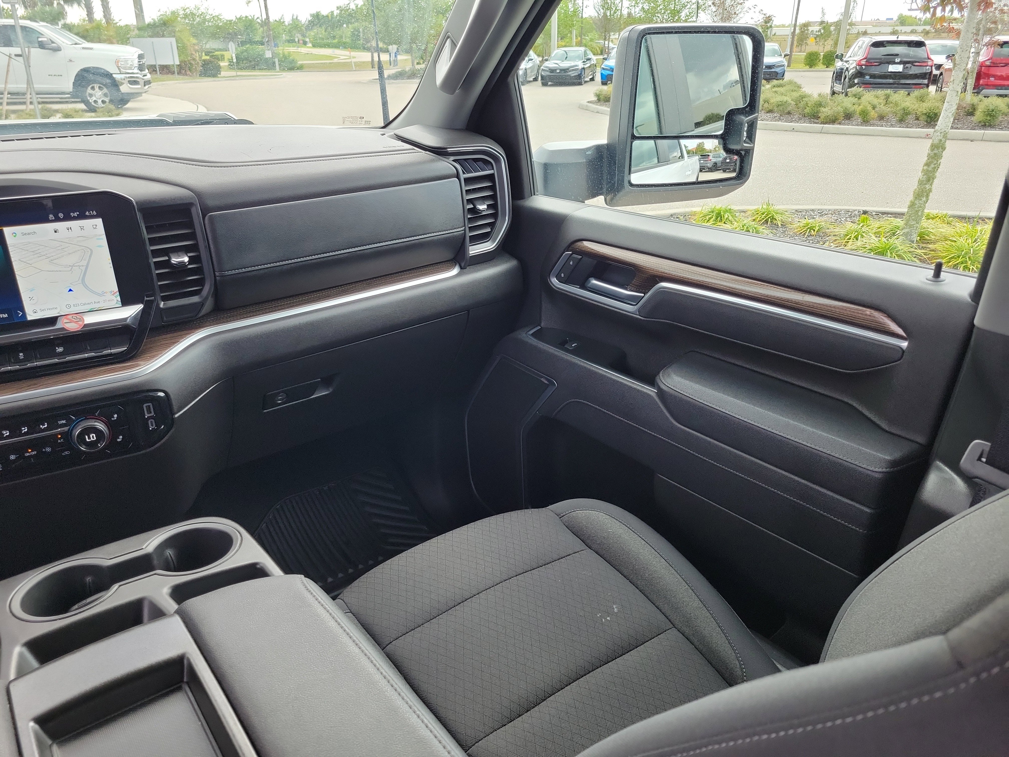 Used 2025 Chevrolet Silverado 2500 LT w/ Safety Package image 18