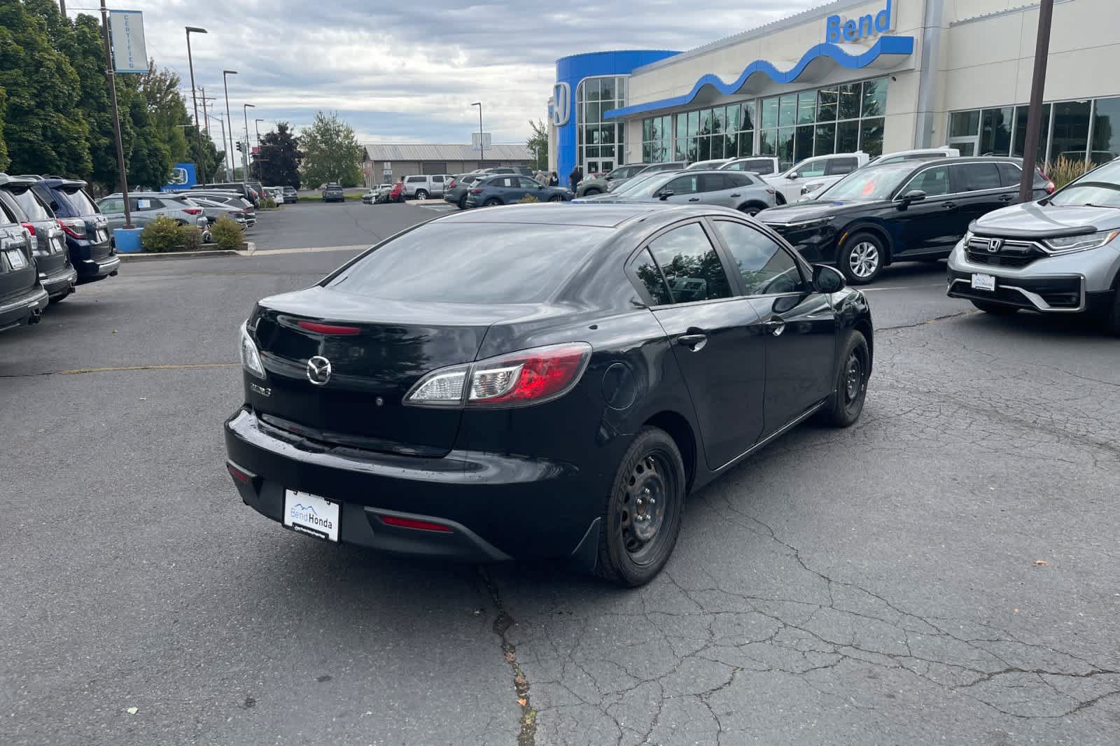Used 2011 MAZDA MAZDA3 i Sport FWD image 5