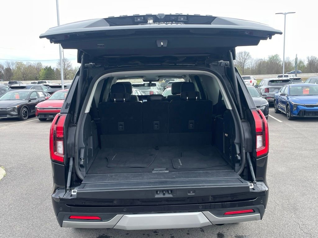 Used 2025 Ford Expedition Max Platinum AWD/4WD image 10