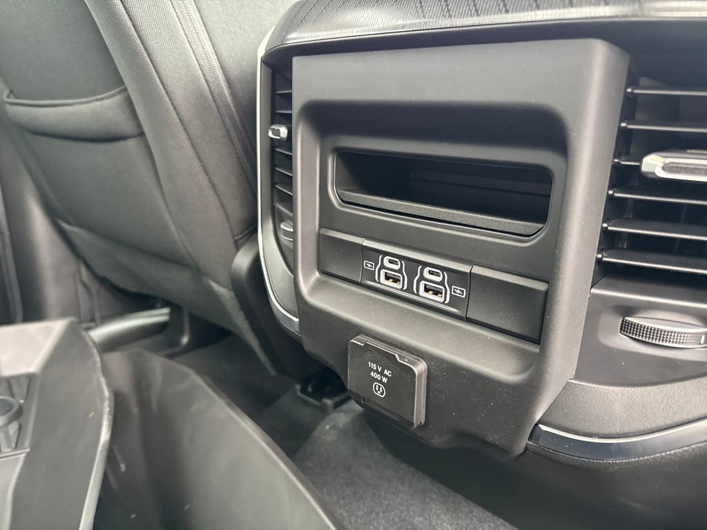 New 2026 RAM 1500 4x4 Crew Cab image 22